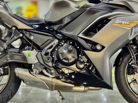 KAWASAKI NINJA 300 